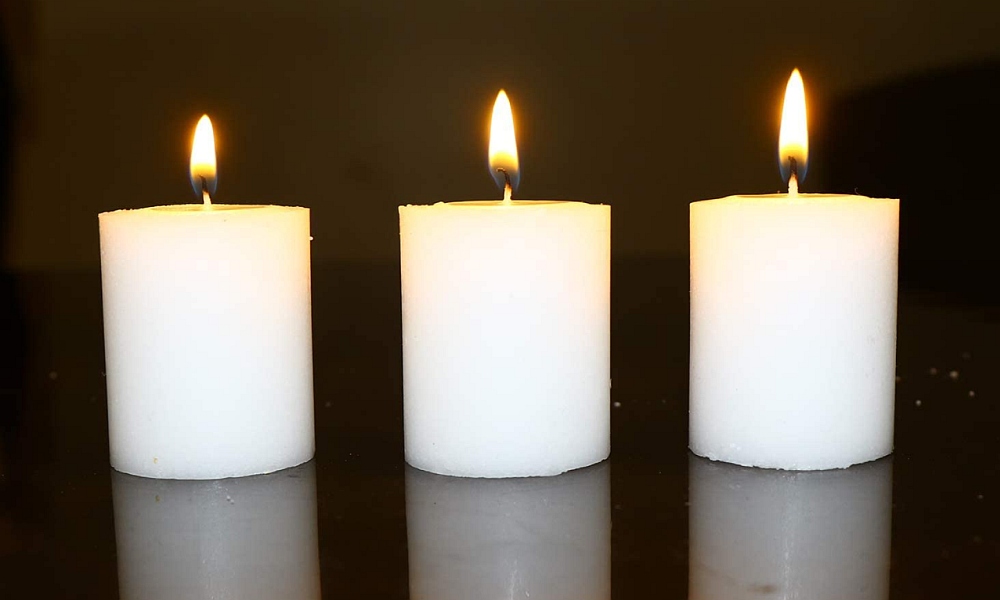 burn votive candles