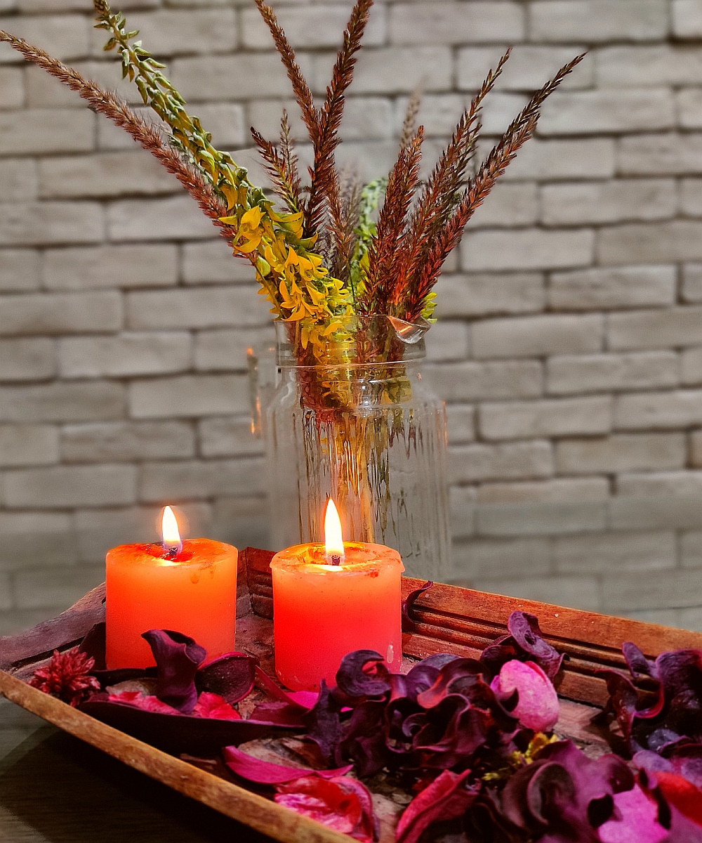 floral candle tray decor