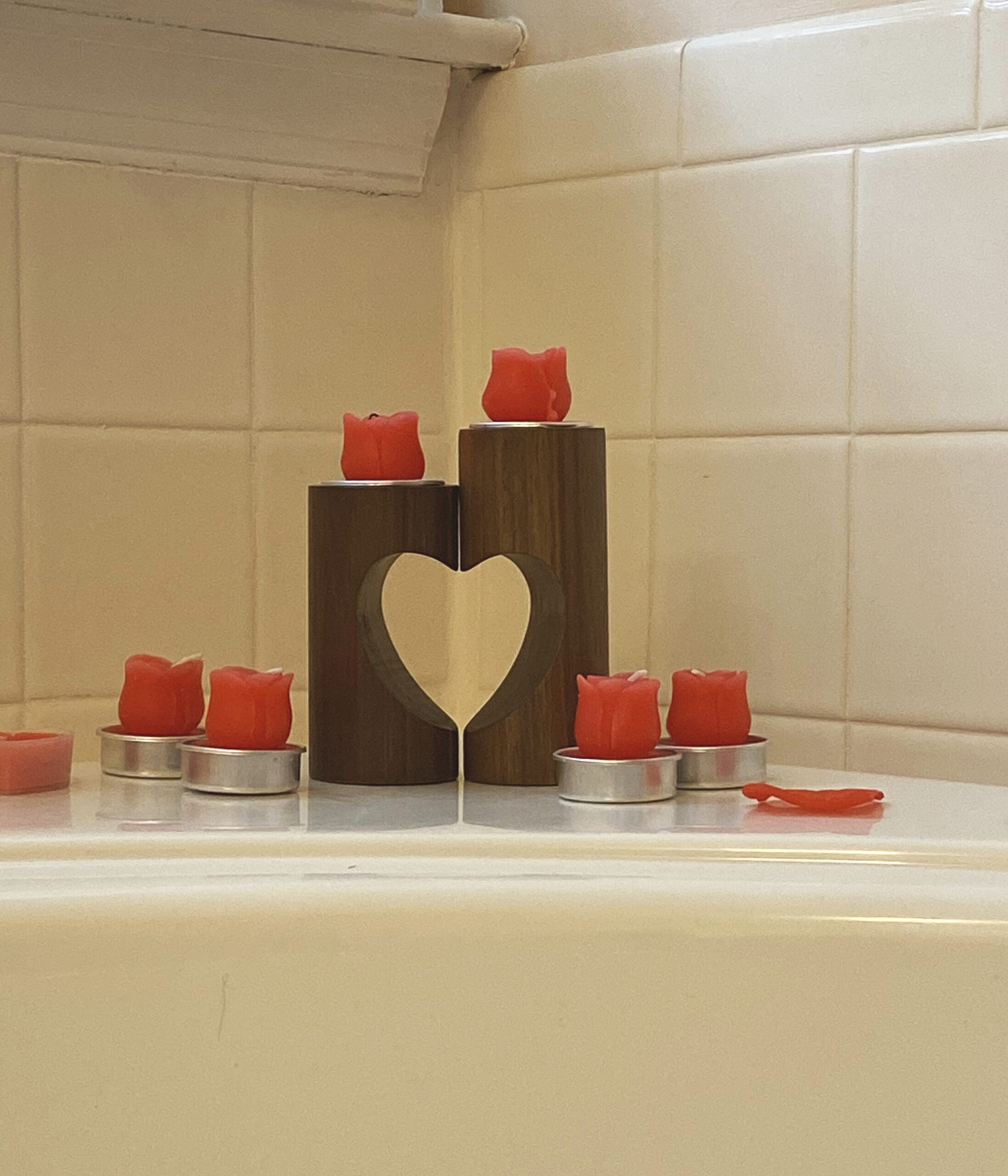 wooden candle holders bath tub heart scaled