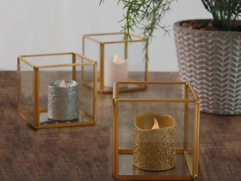 gorgeous glass square votive candle holders
